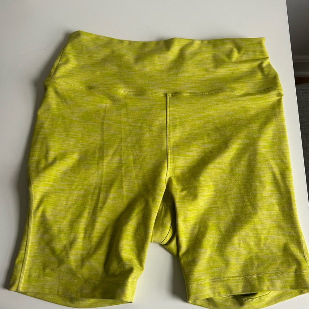 Women’s L Outdoor Voices Biker Short